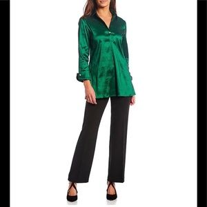 Preston & York Thea Point Collar 3/4 Sleeve Stretch Taffeta Tunic